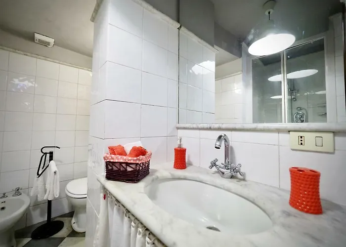 Dimora Degli Incrociati - Brignole Fiera - Genovabb It * جنوة