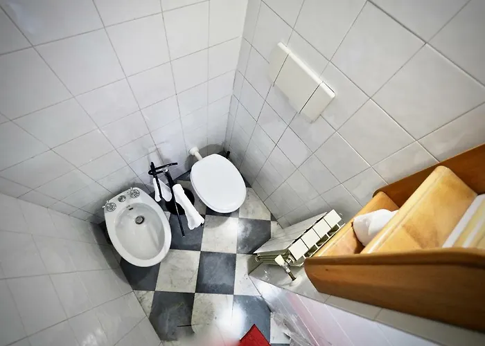 Dimora Degli Incrociati - Brignole Fiera - Genovabb It جنوة