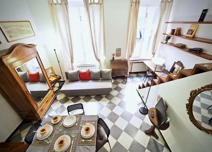 Dimora Degli Incrociati - Brignole Fiera - Genovabb It Apartment